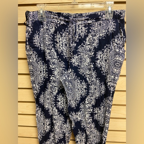 DESIGN LAB FASHIONABLE COMFORTABLE WOMEN SLEEPWEAR PANTS SIZE LARGE - Picture 2 of 4